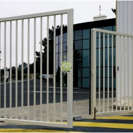 Portail industriel pivotant motorisé - Portails industriels pivotants - 2