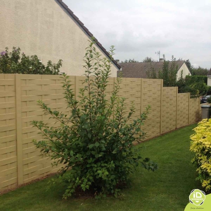 Plaque-Cloture-béton-imitation-Panneau-Bois-ambiance2