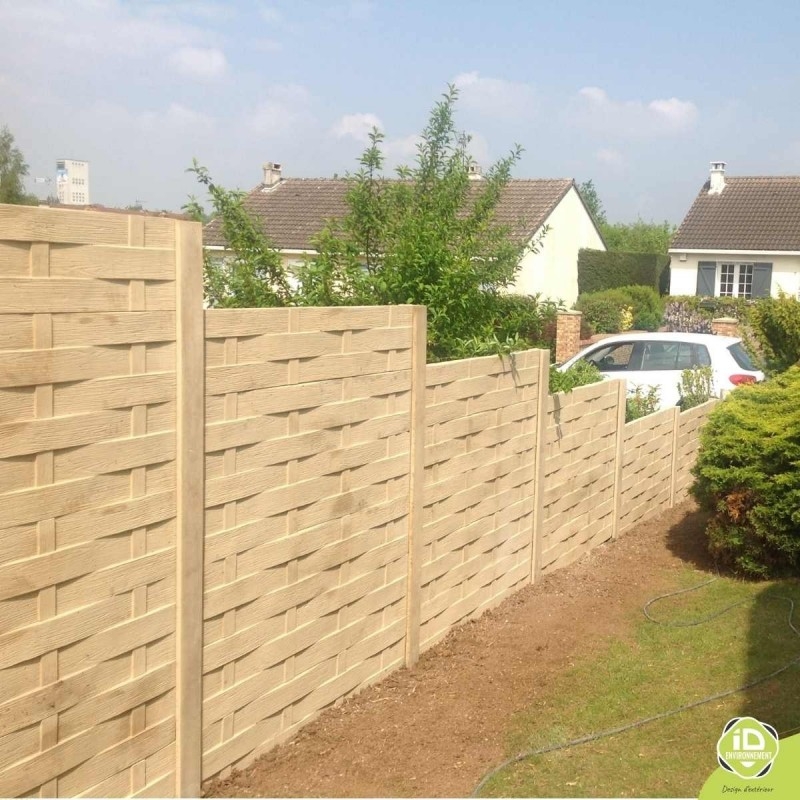 Poteau-clôture-béton-DÉPART-ambiance