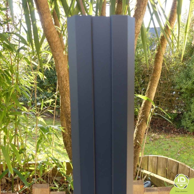 poteau-aluminium-cloture-pleine-bois-gris