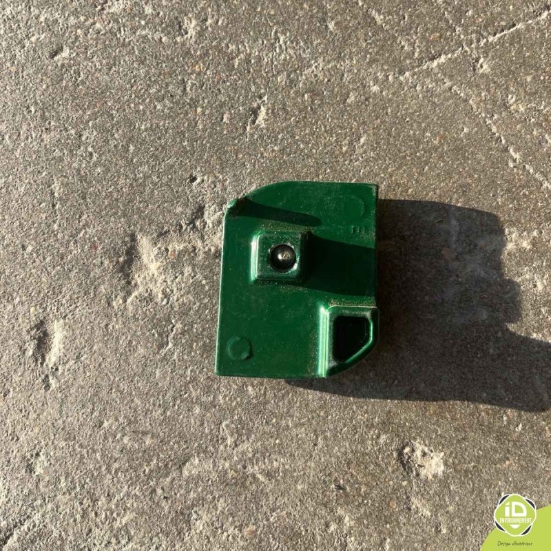 Clip-aluminium-poteau-aluminium-PA45-vert