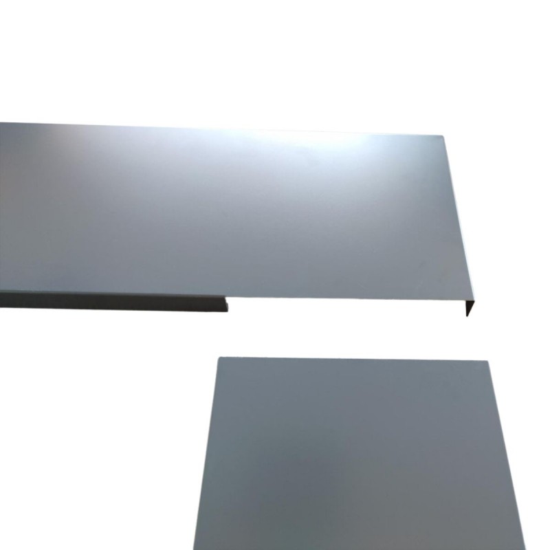 Détail couvertine d’angle acier pour muret