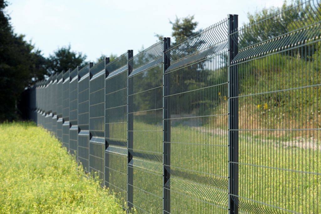 Bien choisir son grillage pour clôturer votre terrain