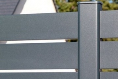 Comment poser une clôture en aluminium ?